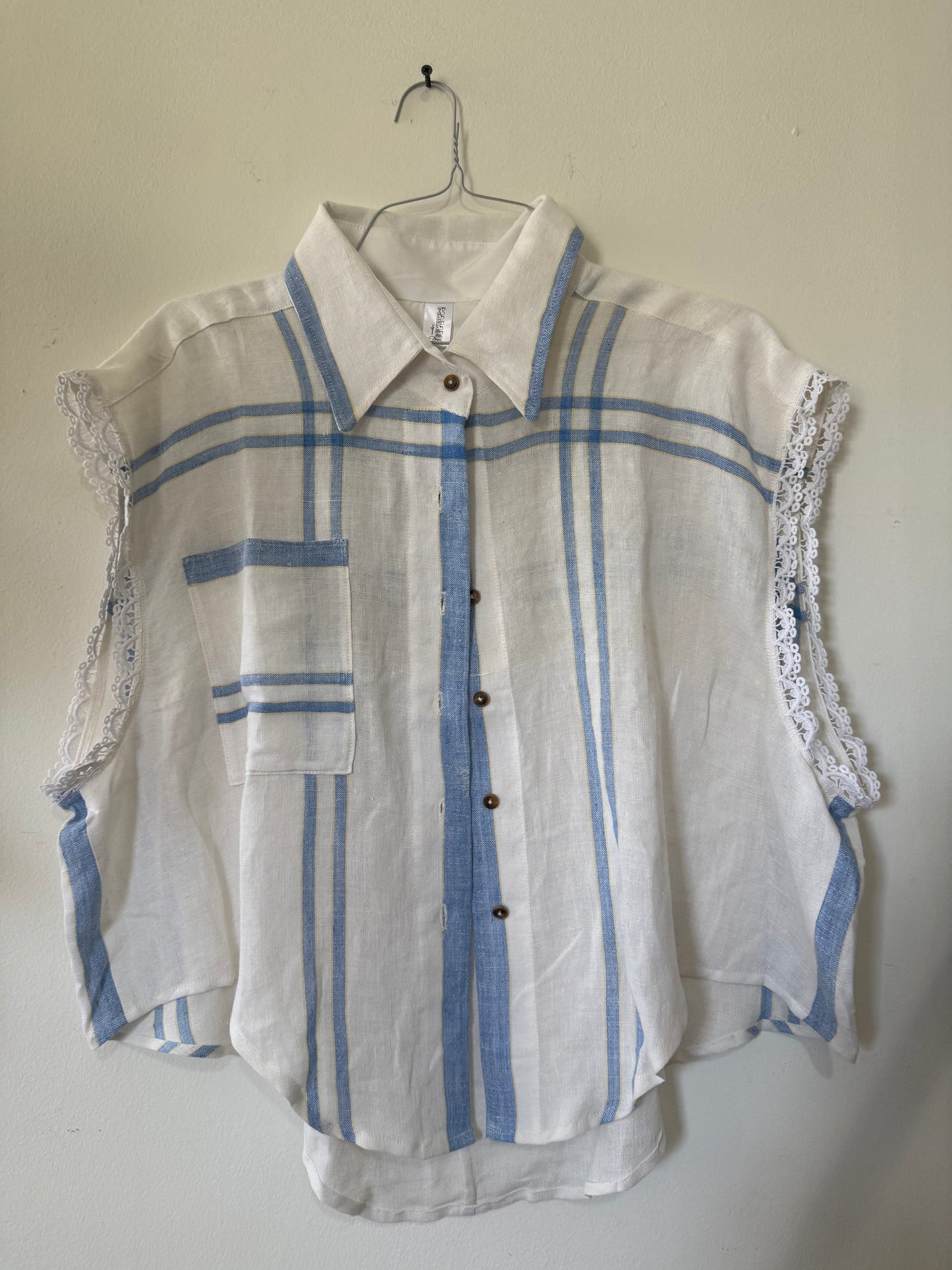 Tablecloth button down