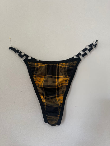 Cutie plaid thong